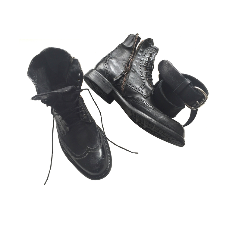 Calzoleria Toscana 9147 Buffalo Wingtip Boots Black Image