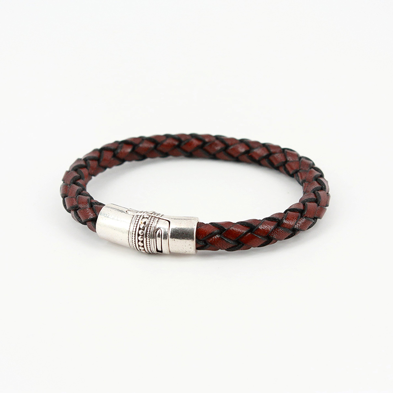 Torino Leather Thick Braided Leather Bacchus Bracelet Brown Image