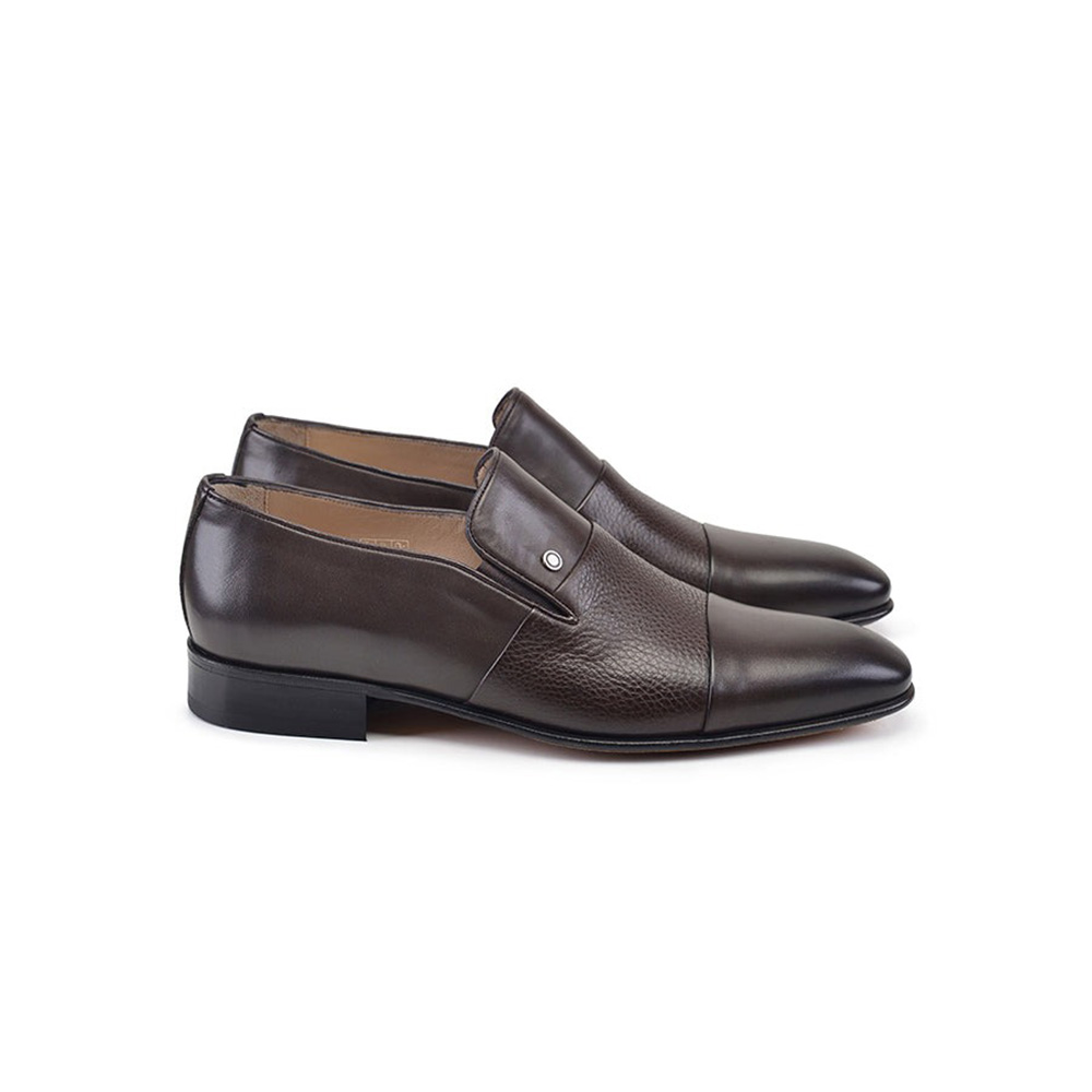 Corrente P00051-891 Cap-Toe Loafers Brown Image