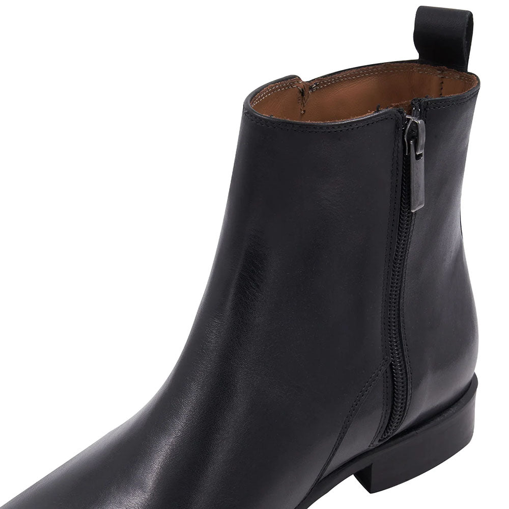 Bruno Magli Vestri Leather Chelsea Boot Black