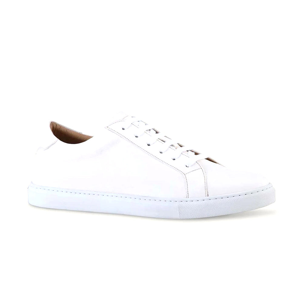 Ace Marks Wayne Travel Sneaker In White Buffalo