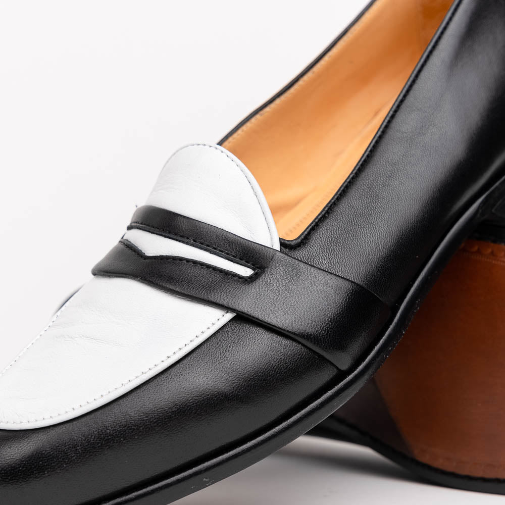 Zelli Alba Calfskin Loafers Black / White (15-300-BKW)