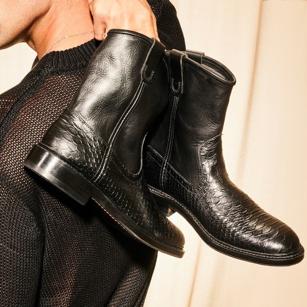 Allen Edmonds Dallas Roper Snake Print Leather Low Boots Black (7808)