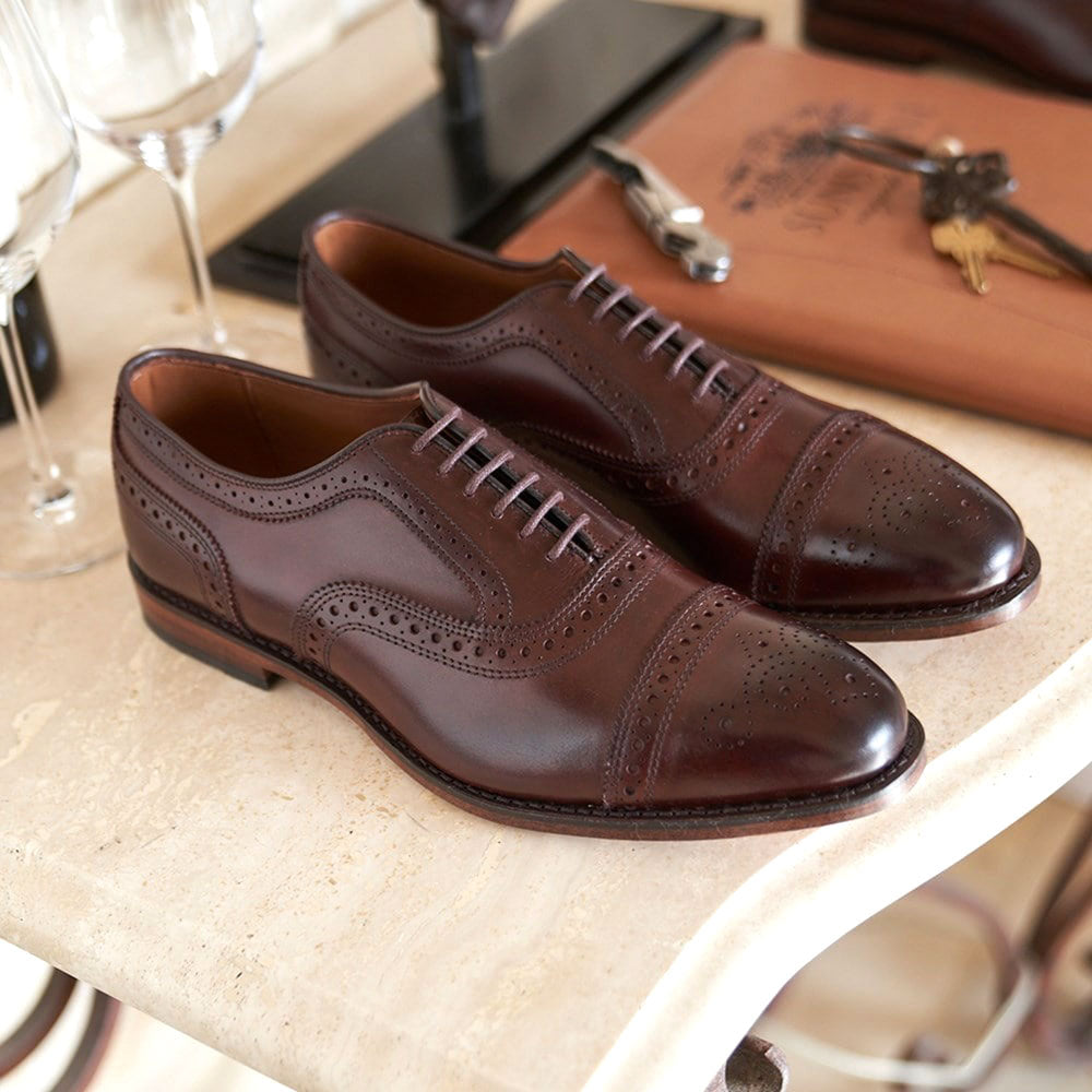 allen edmonds brown dress shoes Allen Edmonds Manhattan Reserve Cap-toe Oxford Dress Shoe in Burgundy Cordovan Leather, size 8.5 3E