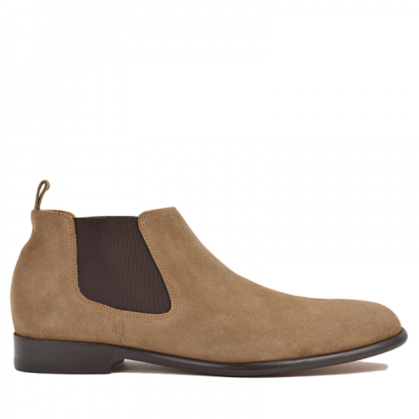 Bruno Magli Giacomo Suede Chukka Boots Sand