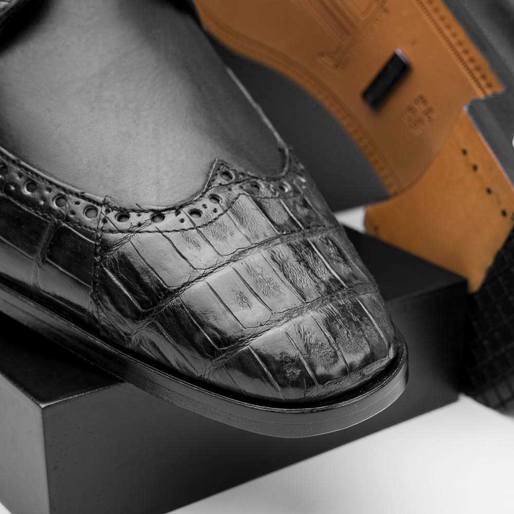 Lombardy Caiman Belly & Calfskin Wingtip Shoes Black