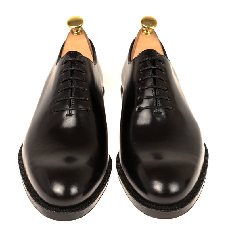 Carmina Wholecut Shoes 80588 Soller Black