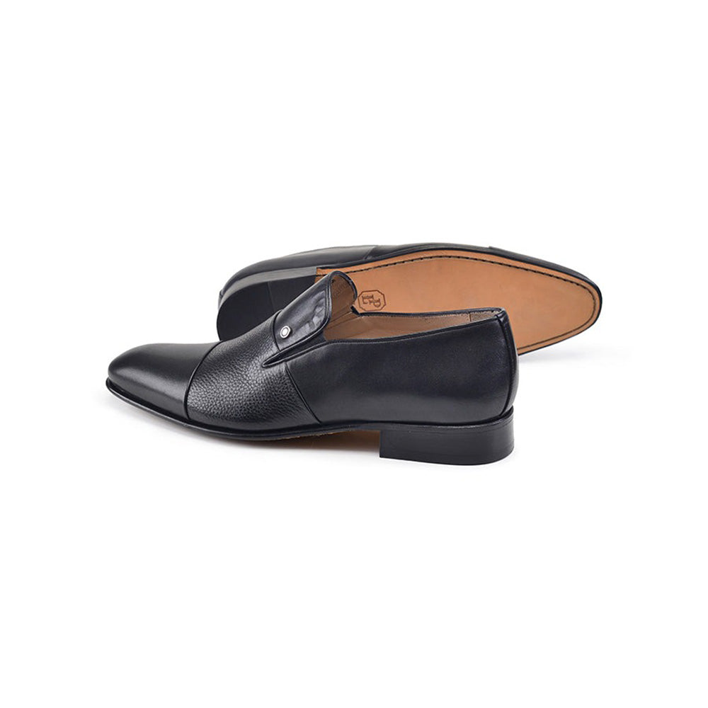 Corrente P0005-891 Cap-Toe Loafers Black