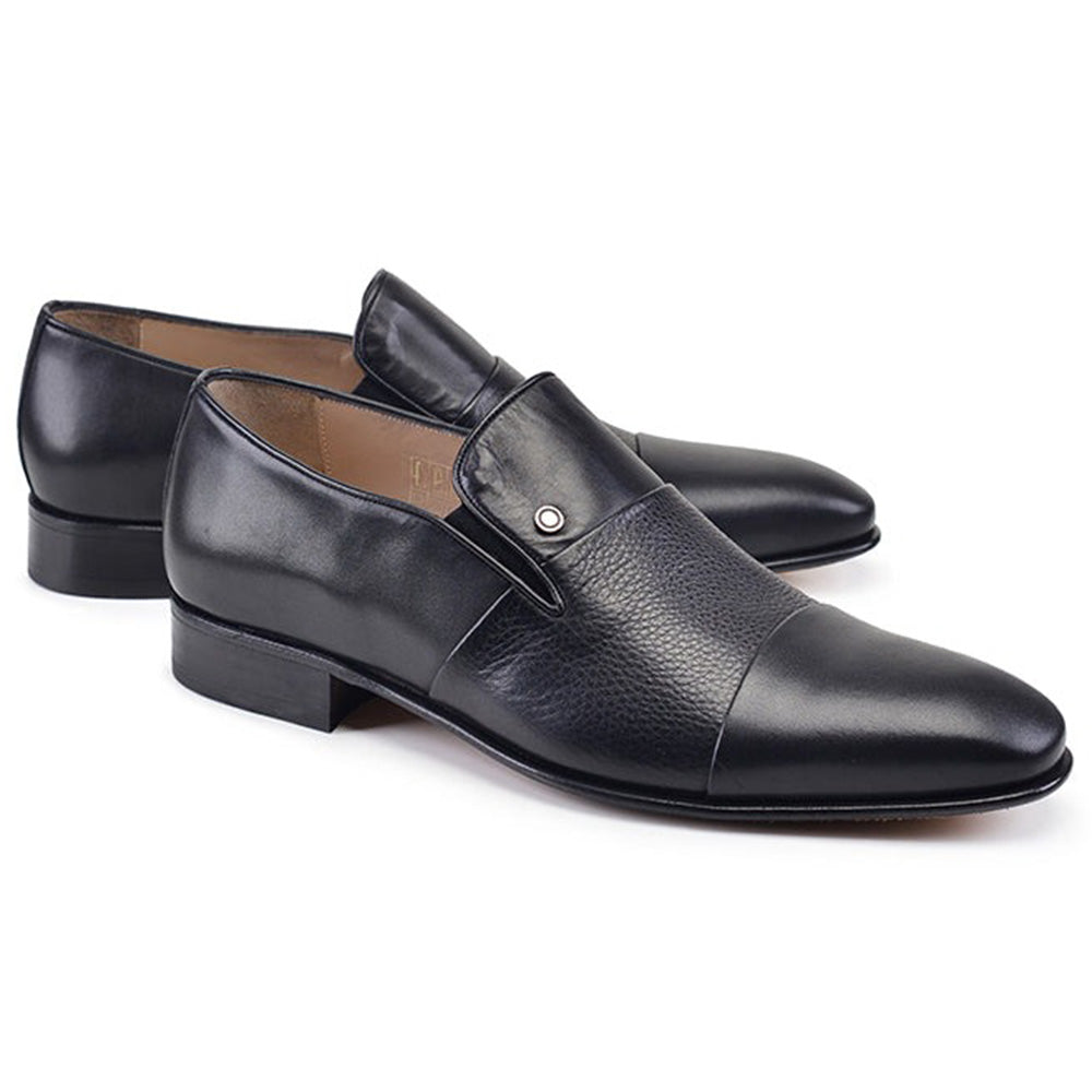 Corrente P0005-891 Cap-Toe Loafers Black