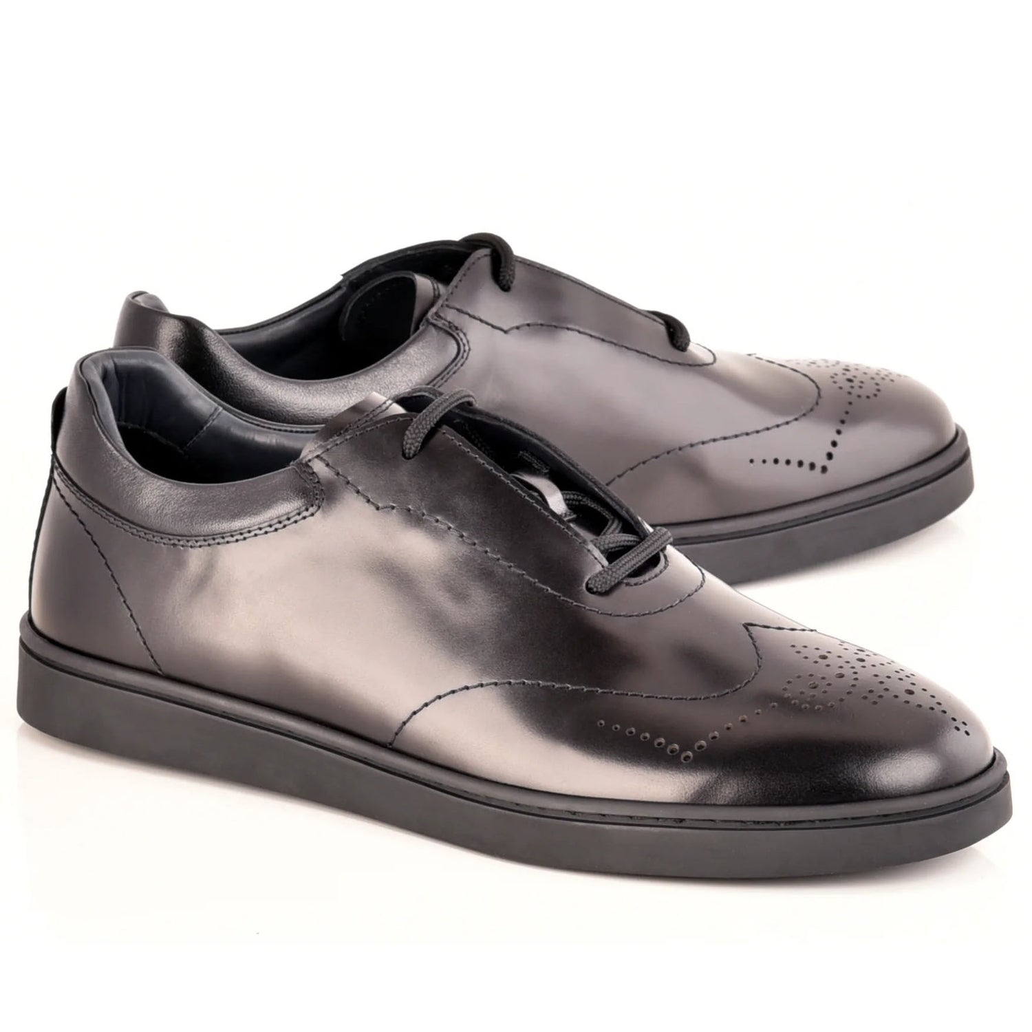 Corrente C0114-8363 Lux Leather Wingtip Sneakers Black