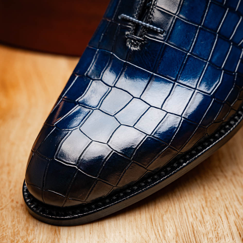 Harris Firenze 1913 Leather Stringed Wholecut Shoes Blue
