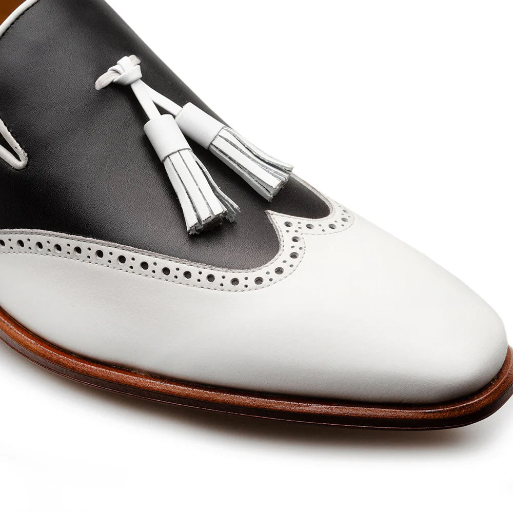 Mezlan Jucar Two-Tone Tassel Loafer Black / White (21589)