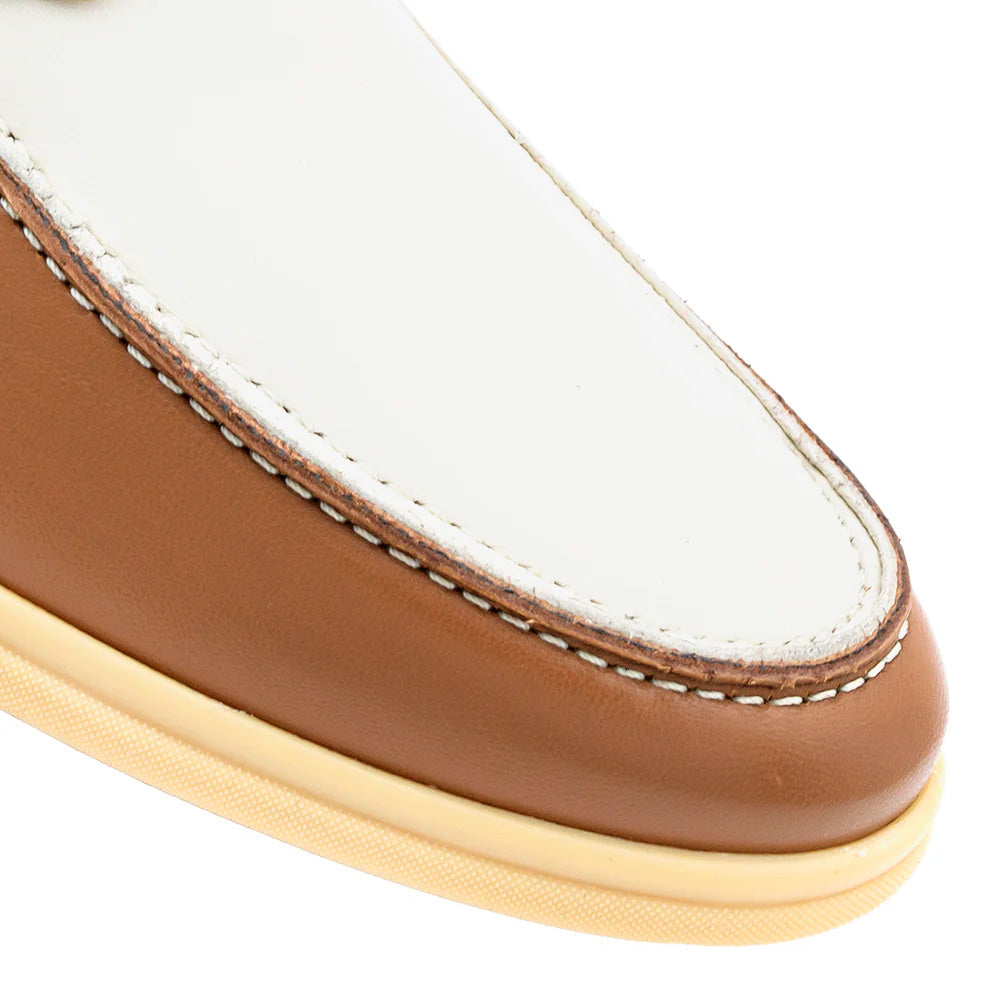 Mezlan Rubber Sole Ornament Moccasin Cognac / Bone (R21171)