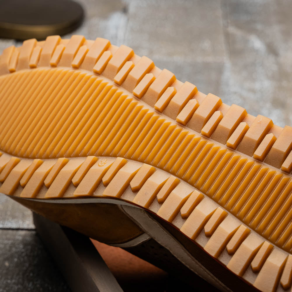 ジュリー Zelli Matteo Calfskin / Perforated Suede Sneakers Burnt Orange