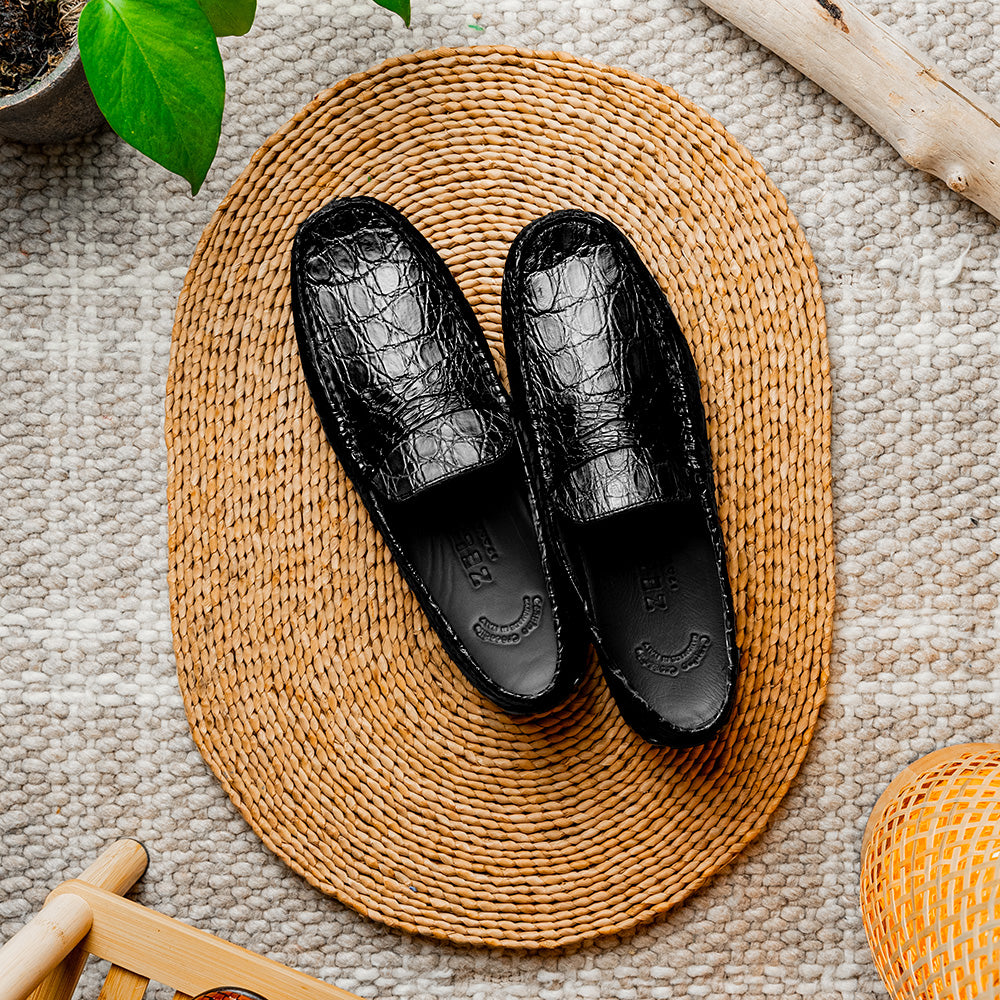 モモ Zelli Monza Caiman Crocodile Driving Loafers Black