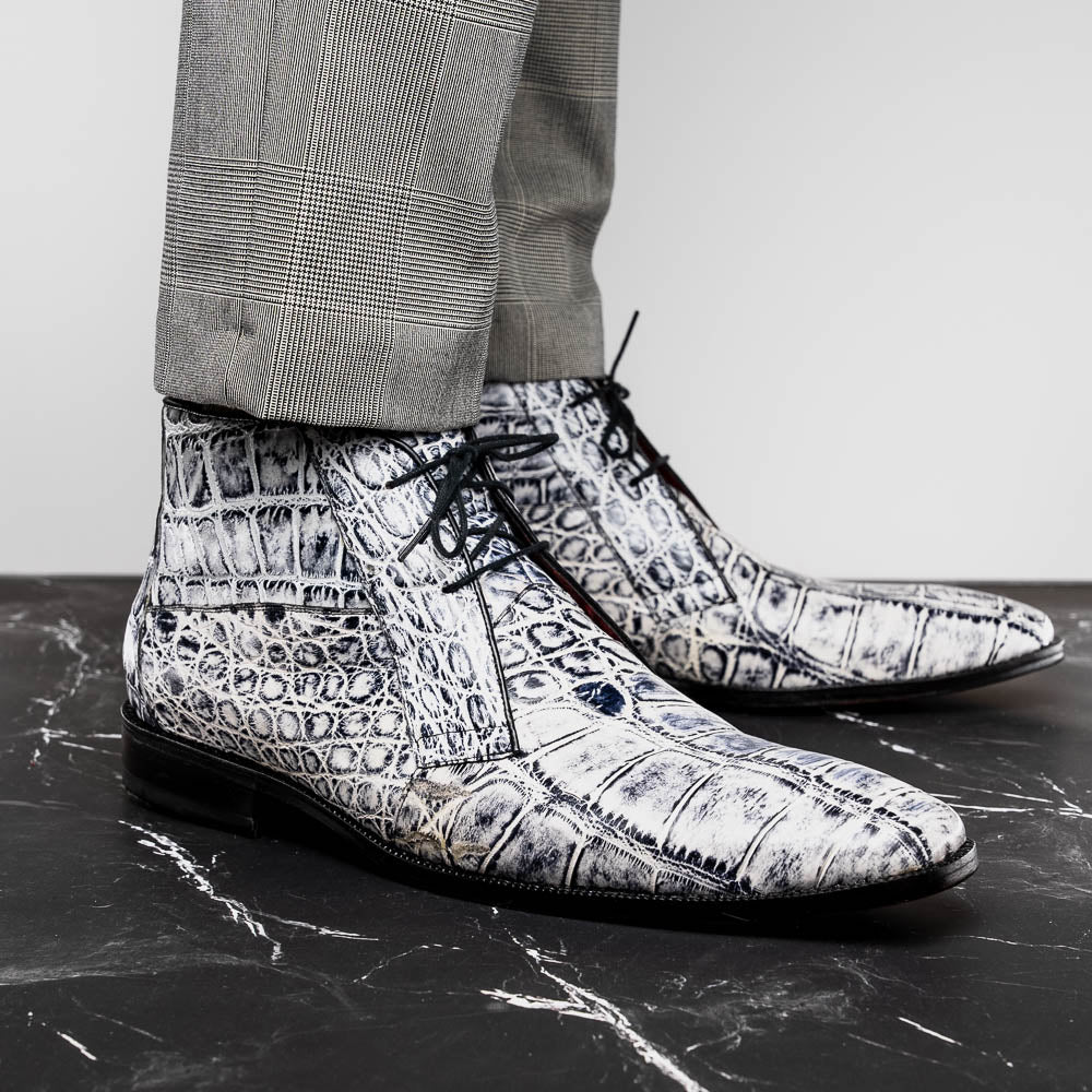 Marco Di Milano Pietro Alligator Chukka Boots Newspaper