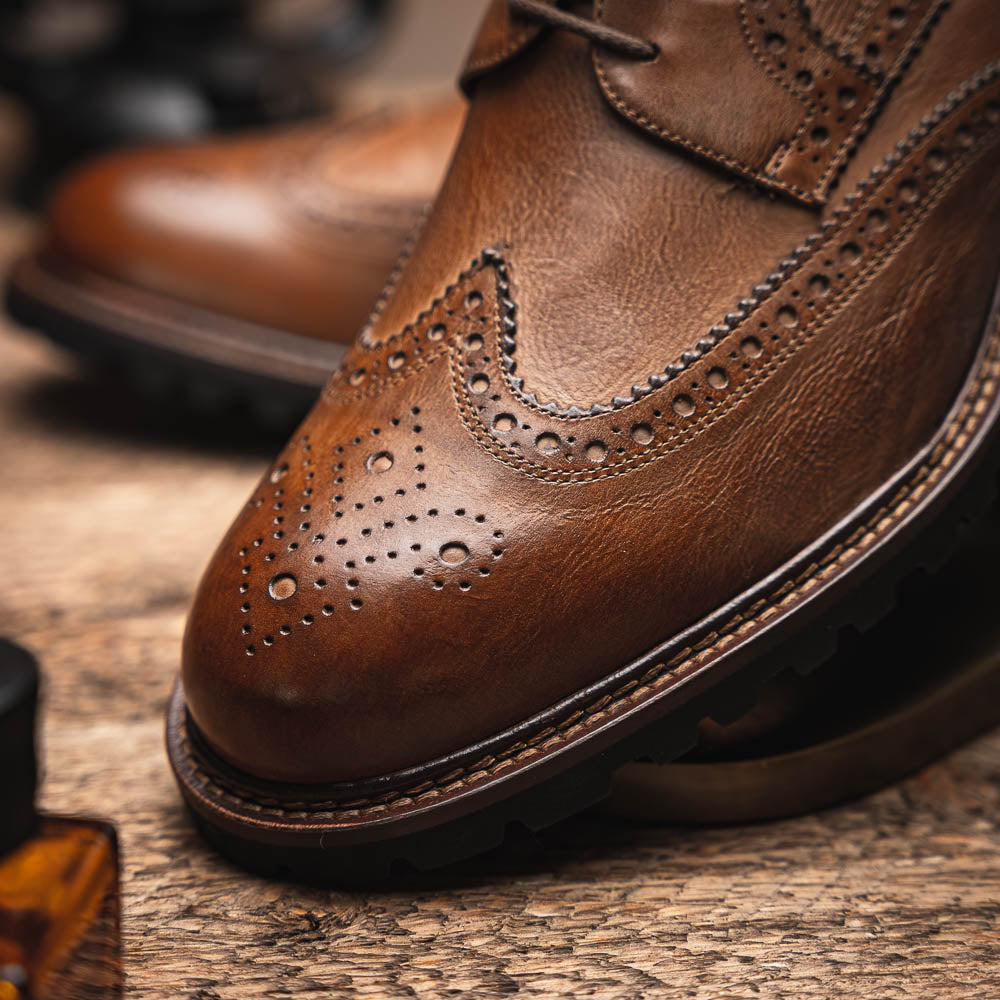 Calzoleria Toscana Q255 Dip-Dyed Calfskin Wingtip Brown