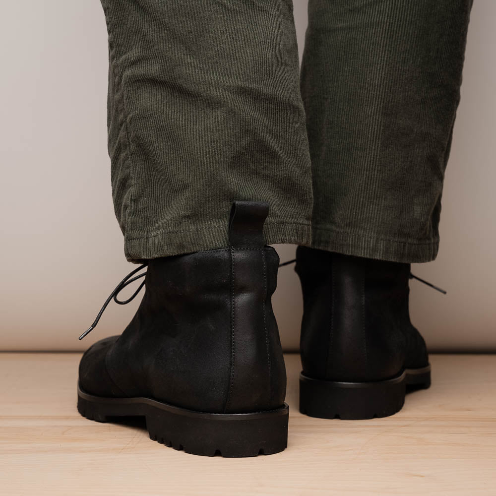 Zelli Rezza Italian Suede Chukka Boot Black (46-602-BLK)