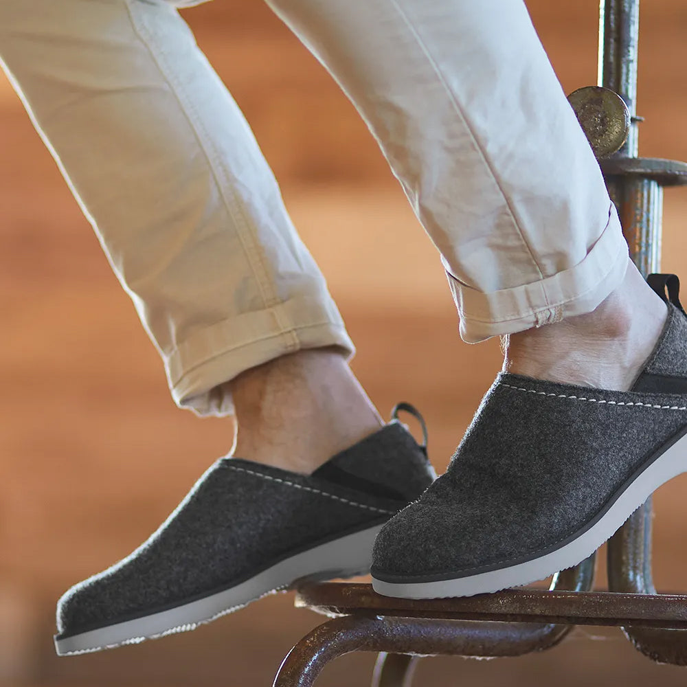 Samuel Hubbard Home Spring Back Slip-on Shoes Charcoal Gray / Gray