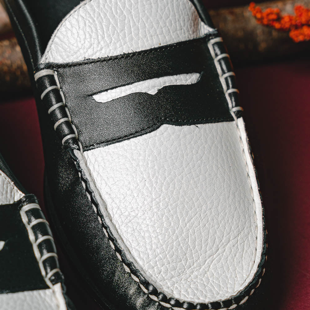 TB Phelps The Shag Loafers Black / White