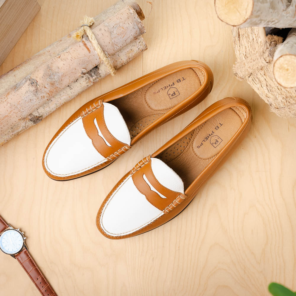 TB Phelps The Shag Loafers Walnut / White