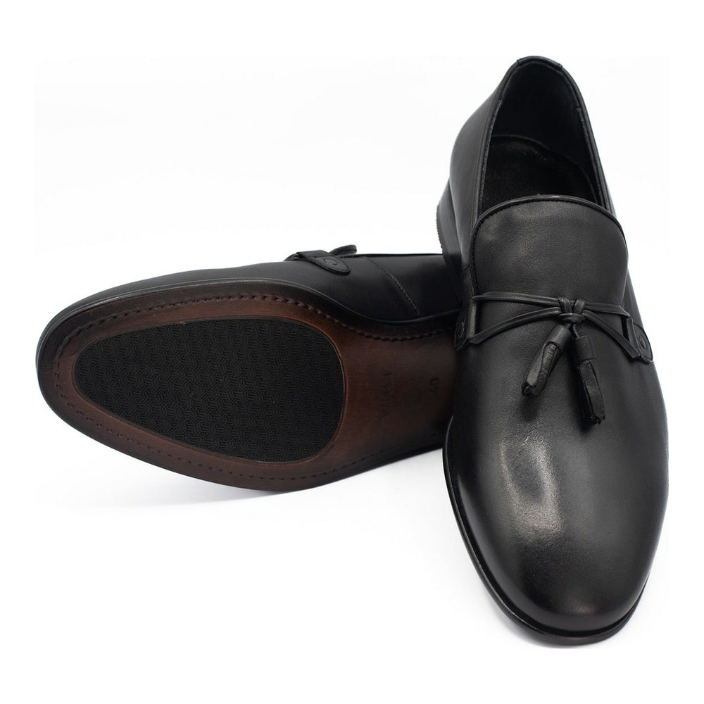 Vinci Leather The Modica Black Leather Tassel Loafer (2010)